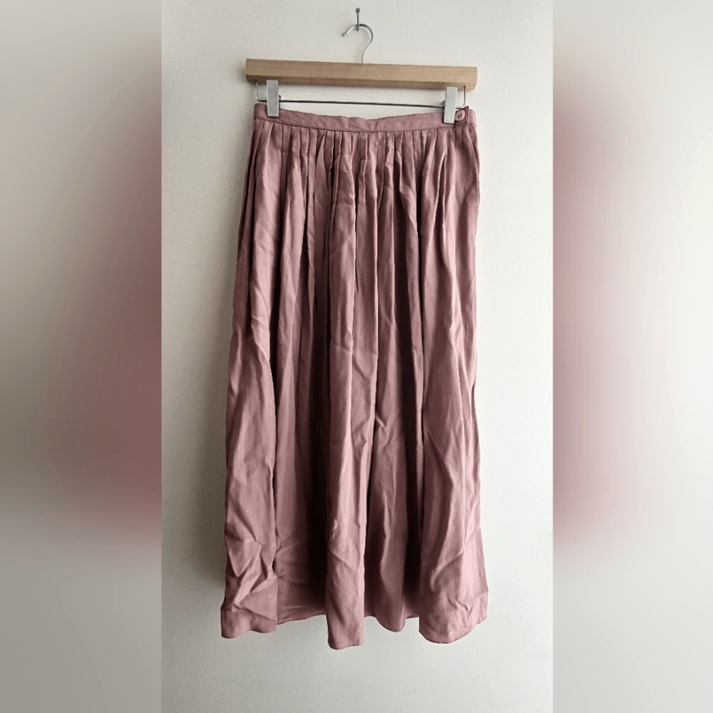 Calvin Klein vintage silk skirt, medium, about 26" waist, soft salmon pink